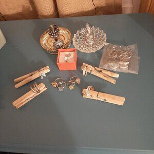 FASHION RINGS AND HOLDERS & EARRINGS